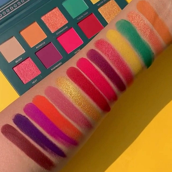 Ace Beaute Nostalgia Palette - Picture 4 of 4